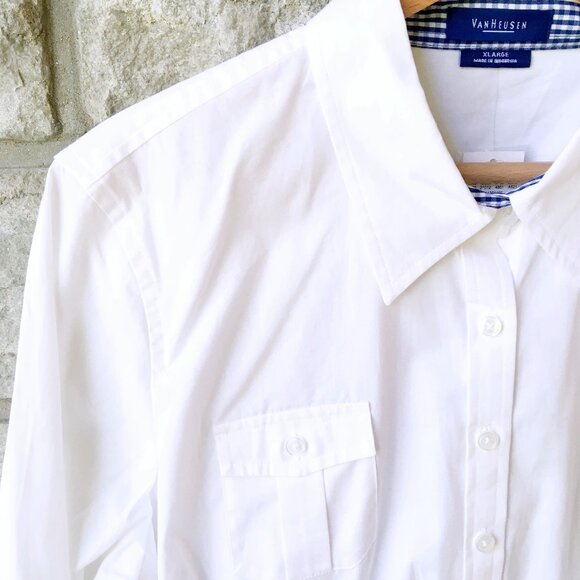 Van Heusen Crisp White Button Down - NWT - Small Flaw - Picture 1 of 7